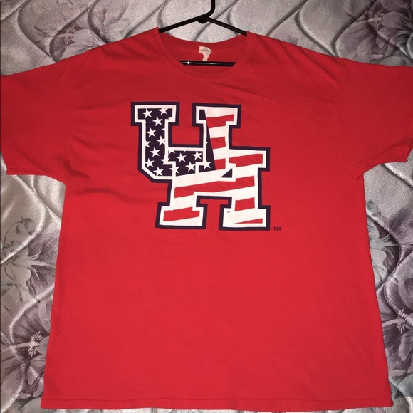 Vintage looking University of Houston flag T-shirt - Picture 2 of 8